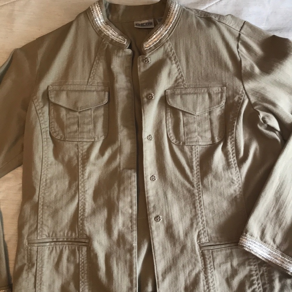 Chico’s jacket size 2 (us 10-12)